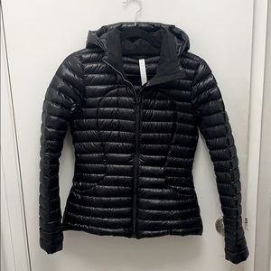 EUC - Lululemon Pack it Down Black Jacket, 4